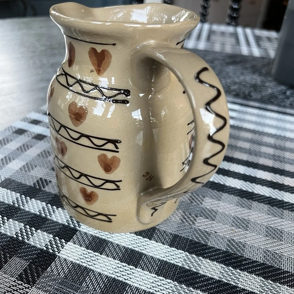 Hartstone USA‎ Art Pottery Pitcher Hearts & Stripes Handpainted